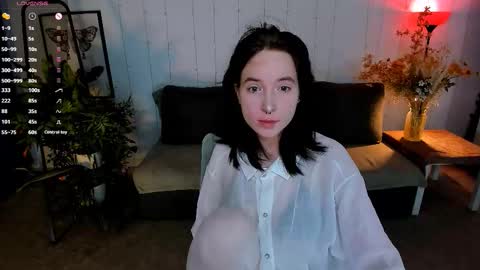 Snapshot of lilithlunna chatting on 10.07.25 Lilith online show from 10.07.25