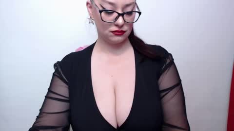 Snapshot of lilithserendipity chatting on 01.21.25 LILITHSERENDIPITY online show from 01.21.25