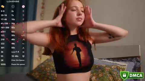 Snapshot of lilla_cutie chatting on 09.10.25 Lilla online show from 09.10.25