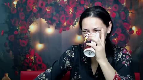 lilugrants online show from 02.05.25