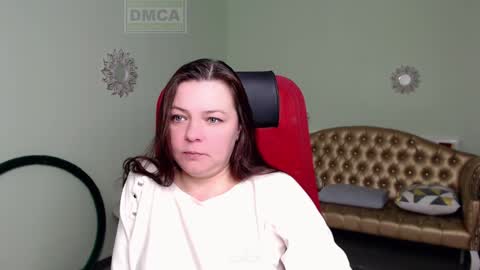 Lily online show from 01.30.25