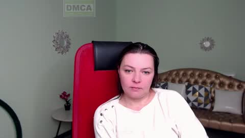 Lily online show from 02.05.25