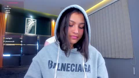 Snapshot of lily_fox1 chatting on 02.20.25 Lily online show from 02.20.25