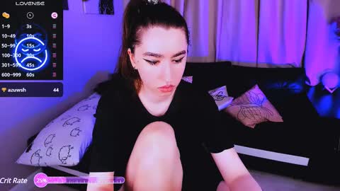 Snapshot of lily_xbaby chatting on 02.22.25 LILY online show from 02.22.25