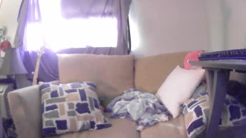Snapshot of lilybvixen chatting on 10.18.25 lilybvixen online show from 10.18.25