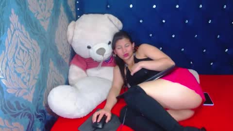 Snapshot of lilyevansxx chatting on 02.17.25 Lily online show from 02.17.25