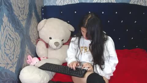 Snapshot of lilyevansxx chatting on 03.09.25 Lily online show from 03.09.25