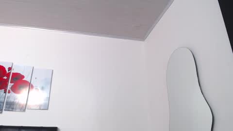 lilyfox23 online show from 09.29.25