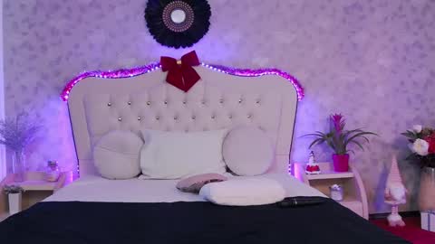 Snapshot of lilyrose_ chatting on 12.23.24 online show from 12.23.24