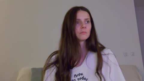 Lily online show from 09.29.25