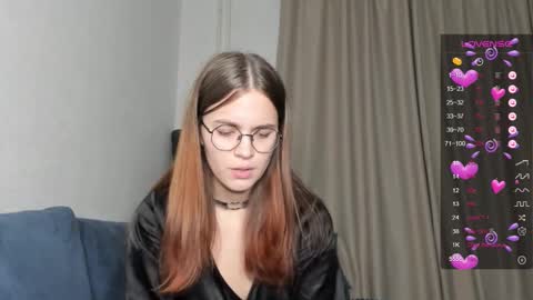 Snapshot of lina_hall chatting on 01.09.25 lina hall online show from 01.09.25