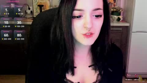 Lina 3  1715622743 online show from 02.17.25