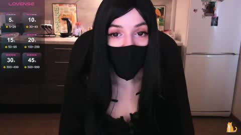 Lina 3  1715622743 online show from 10.22.25