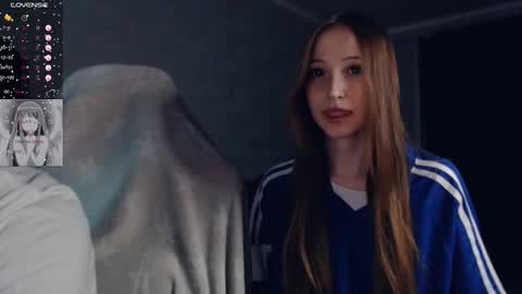 Snapshot of linaandliam chatting on 03.05.25 linaandliam online show from 03.05.25