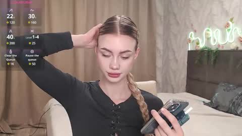 Snapshot of linacute52 chatting on 02.26.25 linacute52 online show from 02.26.25