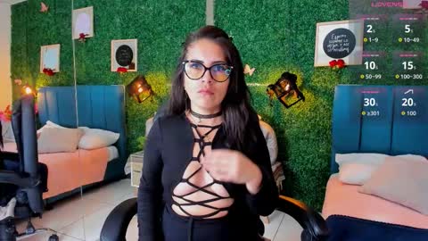 Lina  online show from 10.21.25