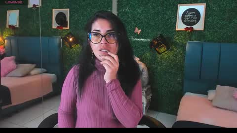 Lina  online show from 11.03.25