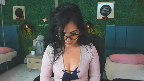 Lina  online show from 11.08.25