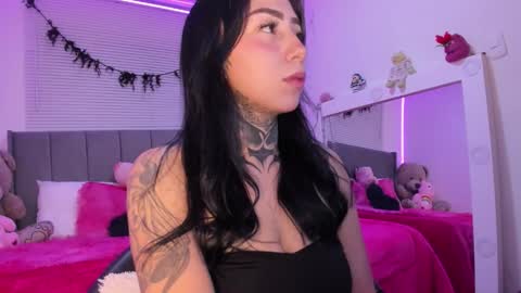 Snapshot of linda_milleer_ chatting on 09.16.25 Lindaa maria online show from 09.16.25