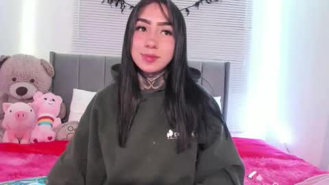 Snapshot of linda_milleer_ chatting on 09.18.25 Lindaa maria online show from 09.18.25