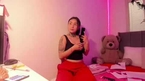 Snapshot of linda_milleer_ chatting on 09.29.25 Lindaa maria online show from 09.29.25