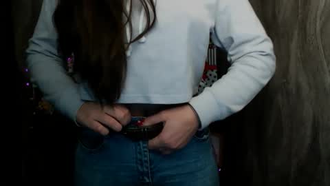 Snapshot of linda_s_ chatting on 11.13.25 Linda online show from 11.13.25