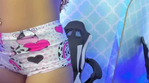 L I N D A online show from 11.18.25