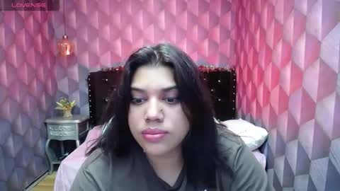 Snapshot of lindabreexlove chatting on 12.26.24 online show from 12.26.24