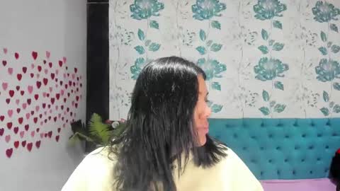 Snapshot of lindabreexlove chatting on 01.27.25 online show from 01.27.25