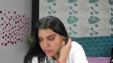 Snapshot of lindabreexlove chatting on 02.16.25 online show from 02.16.25
