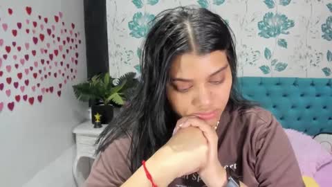 Snapshot of lindabreexlove chatting on 02.25.25 online show from 02.25.25