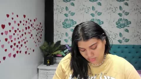 Snapshot of lindabreexlove chatting on 03.01.25 online show from 03.01.25