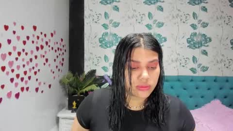 Snapshot of lindabreexlove chatting on 03.03.25 online show from 03.03.25
