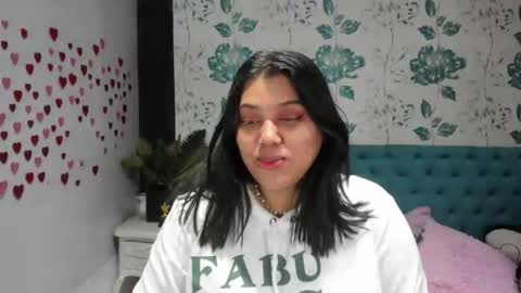 Snapshot of lindabreexlove chatting on 03.06.25 online show from 03.06.25