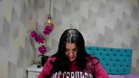 Snapshot of lindabreexlove chatting on 10.12.25 online show from 10.12.25