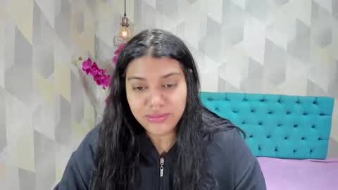 Snapshot of lindabreexlove chatting on 10.14.25 online show from 10.14.25