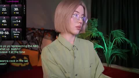 your Linda is back online show from 10.27.25