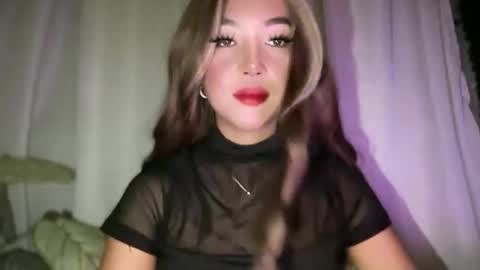 linkingqueens online show from 12.04.25