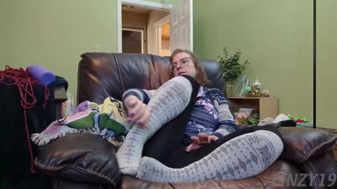 Snapshot of linzy19 chatting on 01.13.25 Linzy19 online show from 01.13.25