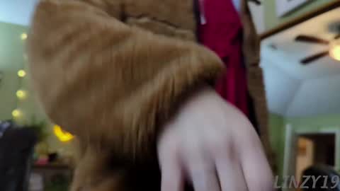 Snapshot of linzy19 chatting on 02.05.25 Linzy19 online show from 02.05.25