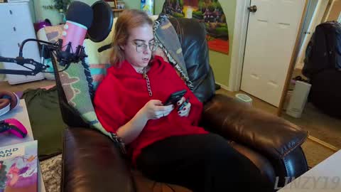 Snapshot of linzy19 chatting on 03.10.25 Linzy19 online show from 03.10.25