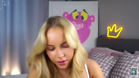 Snapshot of lipswithsmileonthem chatting on 10.08.25 Amelia online show from 10.08.25