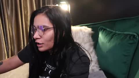 Snapshot of lireesa chatting on 02.01.25 Lire online show from 02.01.25