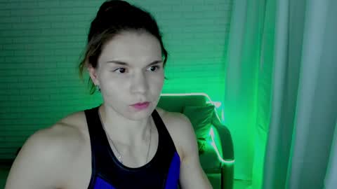 Snapshot of lisa_ree_ chatting on 02.02.25 lisa online show from 02.02.25