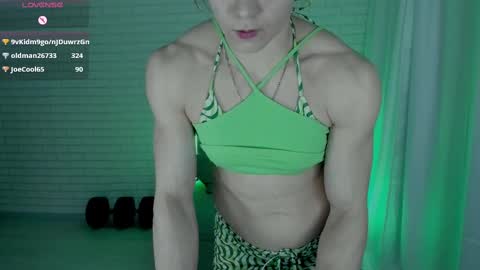 Snapshot of lisa_ree_ chatting on 03.07.25 lisa online show from 03.07.25