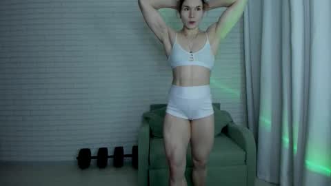 Snapshot of lisa_ree_ chatting on 09.27.25 lisa online show from 09.27.25