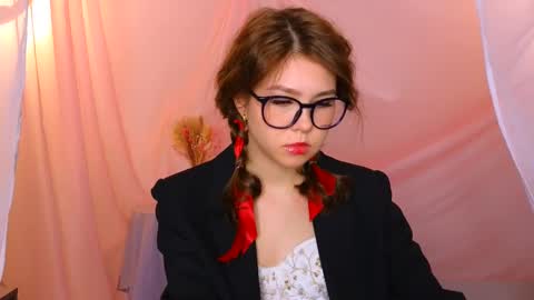 Snapshot of lisa_roses chatting on 02.15.25 Lisa online show from 02.15.25