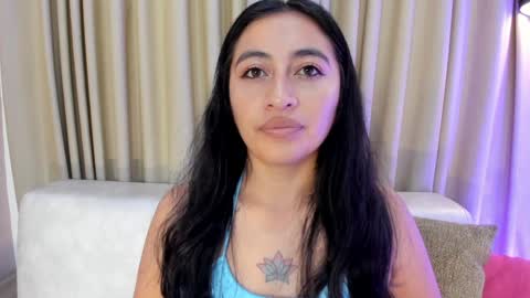 LisaHadwiin online show from 12.23.24