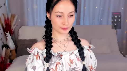 Snapshot of lisamooore chatting on 02.14.25 Lisa Moore online show from 02.14.25