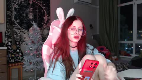 Snapshot of lisiasweet chatting on 12.21.24 Lika online show from 12.21.24